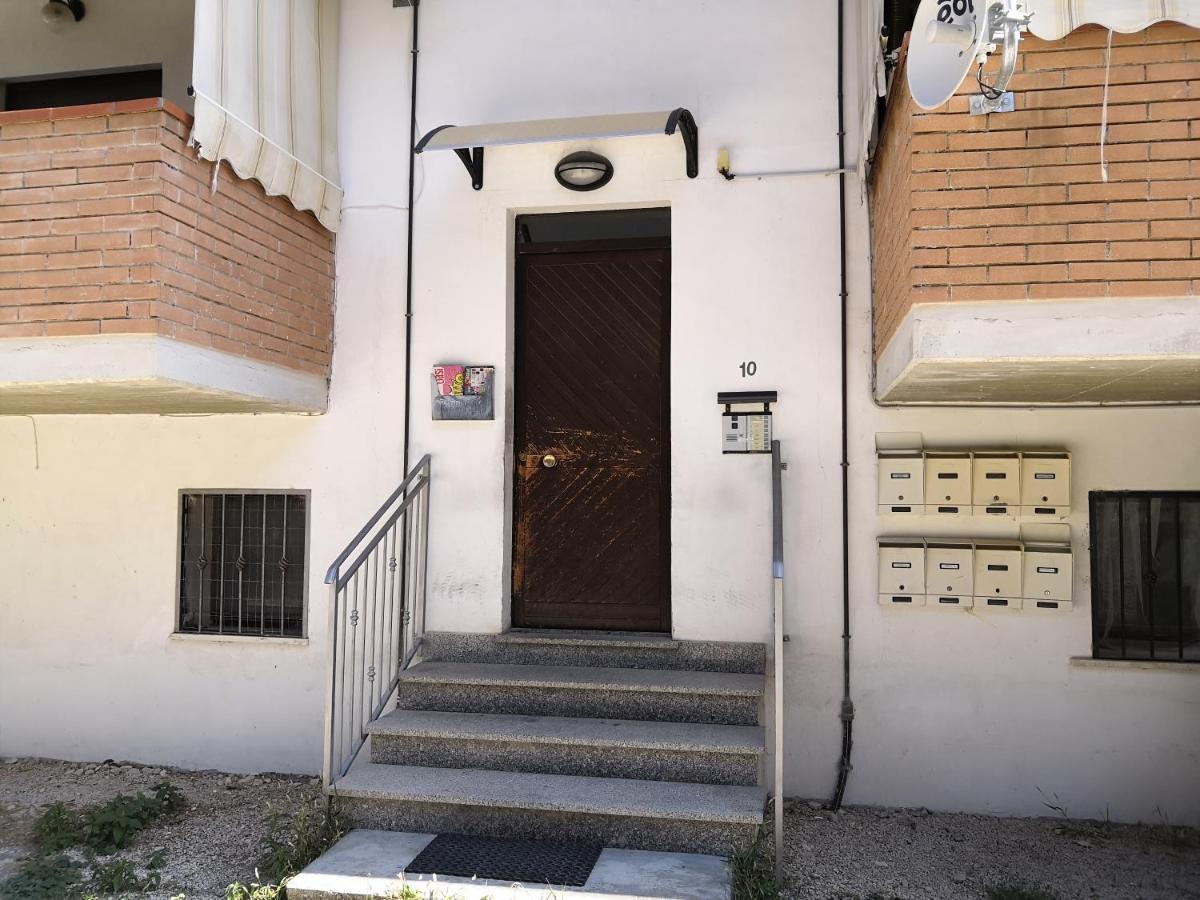 Appartement La mansardina à Sulmona Extérieur photo