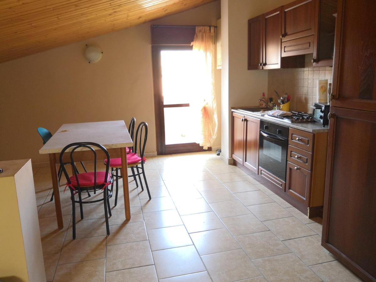 Appartement La mansardina à Sulmona Extérieur photo