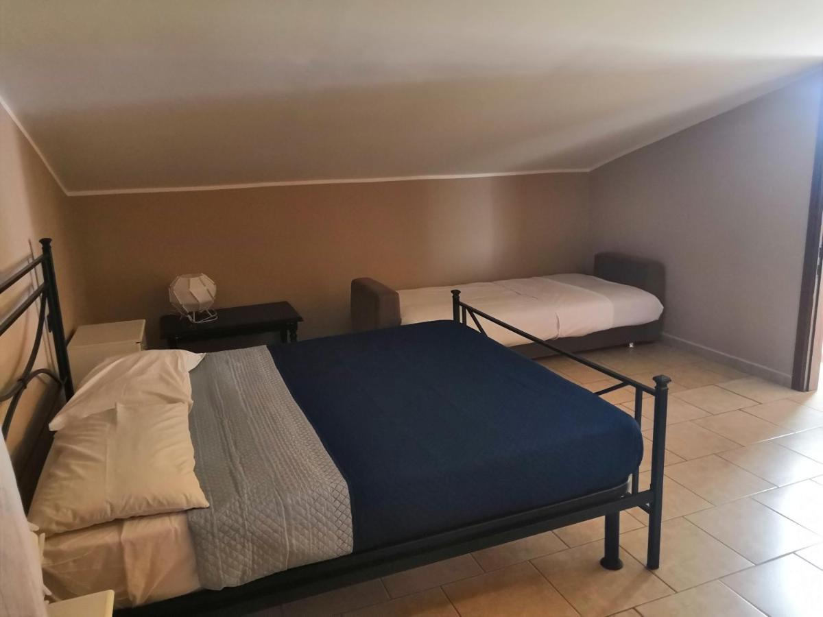 Appartement La mansardina à Sulmona Extérieur photo