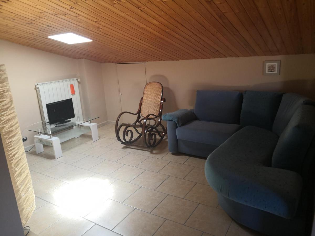 Appartement La mansardina à Sulmona Extérieur photo